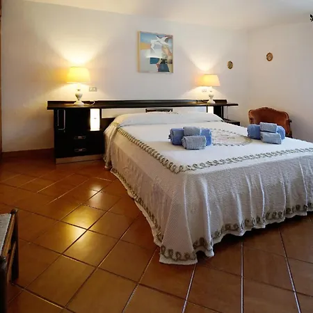 Casa Catalina, Ampia, Luminosa E Con Vista Mozzafiato Sul Mare Cannigione